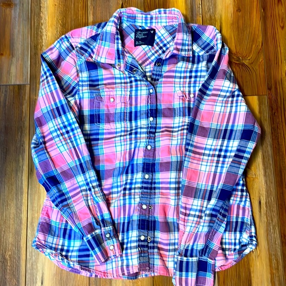 American Eagle Outfitters Tops - American Eagle button up XL
